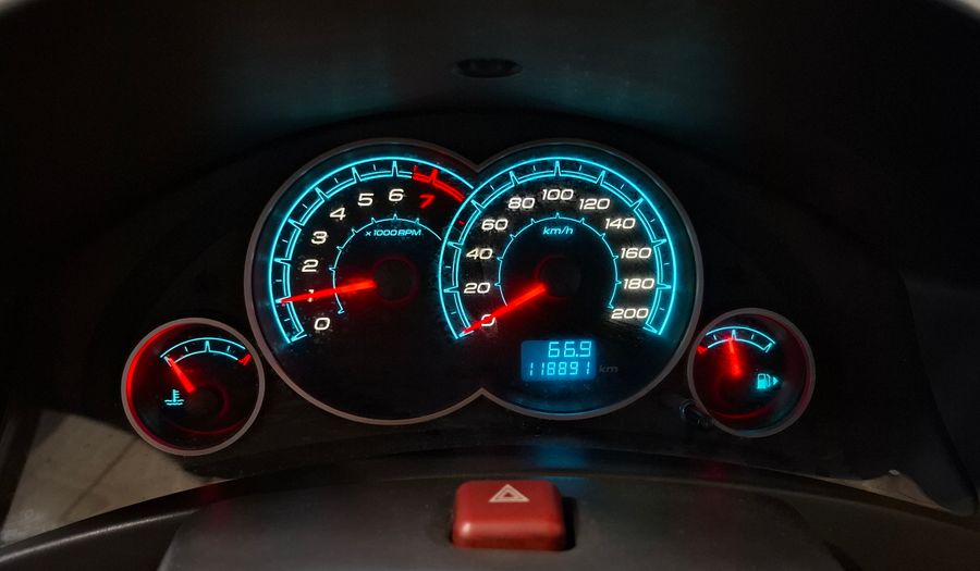 Chevrolet Celta 1.4 LT Hatchback 2011