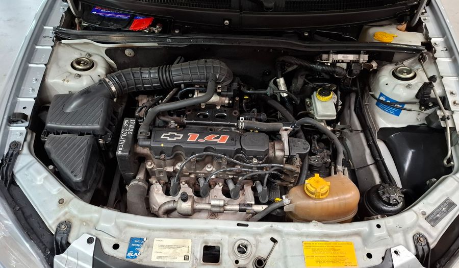 Chevrolet Celta 1.4 LT Hatchback 2011