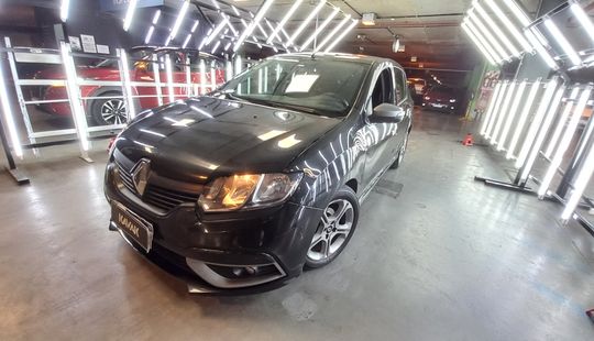Renault • Sandero