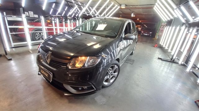 Renault • Sandero