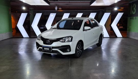 Toyota • Etios