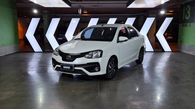 Toyota • Etios