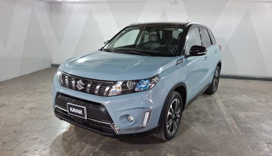 Suzuki • Vitara