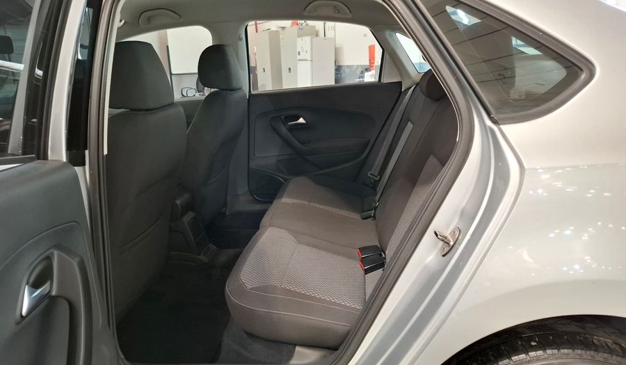Volkswagen Polo 1.6 COMFORTLINE Sedan 2018
