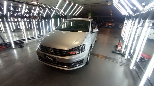 Volkswagen • Polo