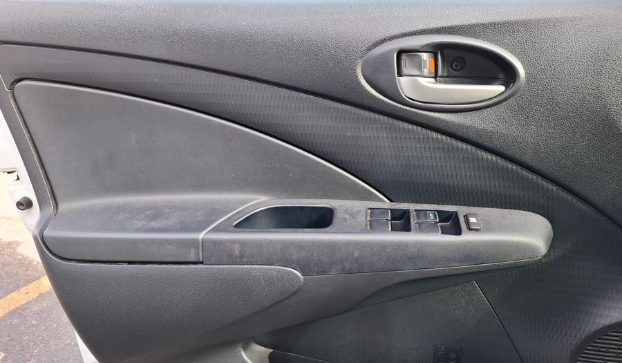 Toyota Etios 1.5 X Sedan 2020