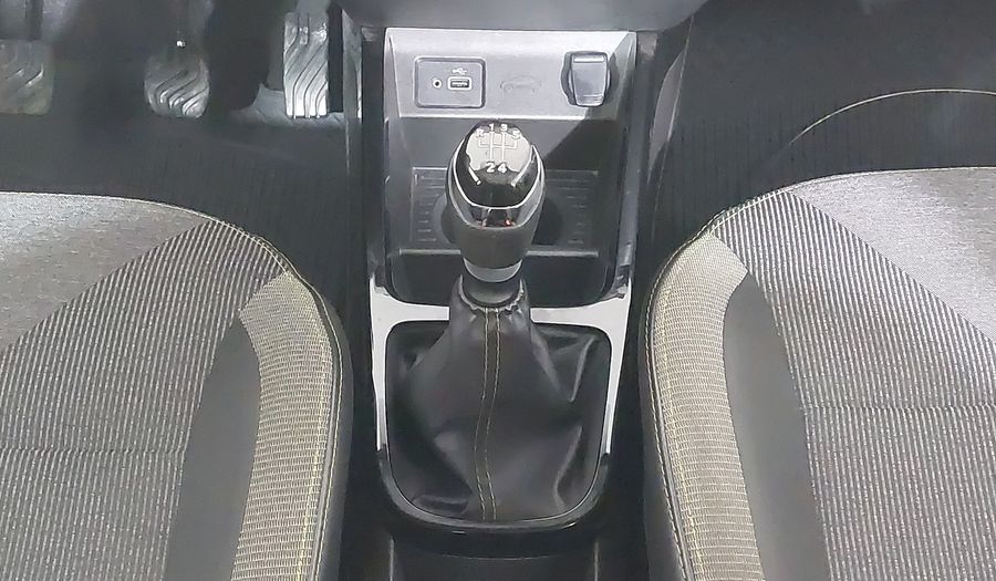 Renault Kwid OUTSIDER Hatchback 2023