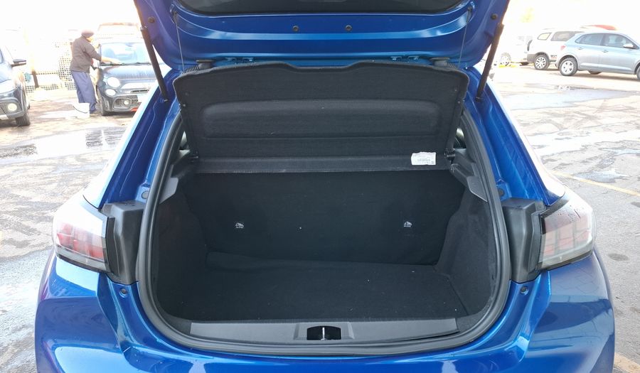 Peugeot 208 1.6L STYLE TIPTRONIC Hatchback 2022