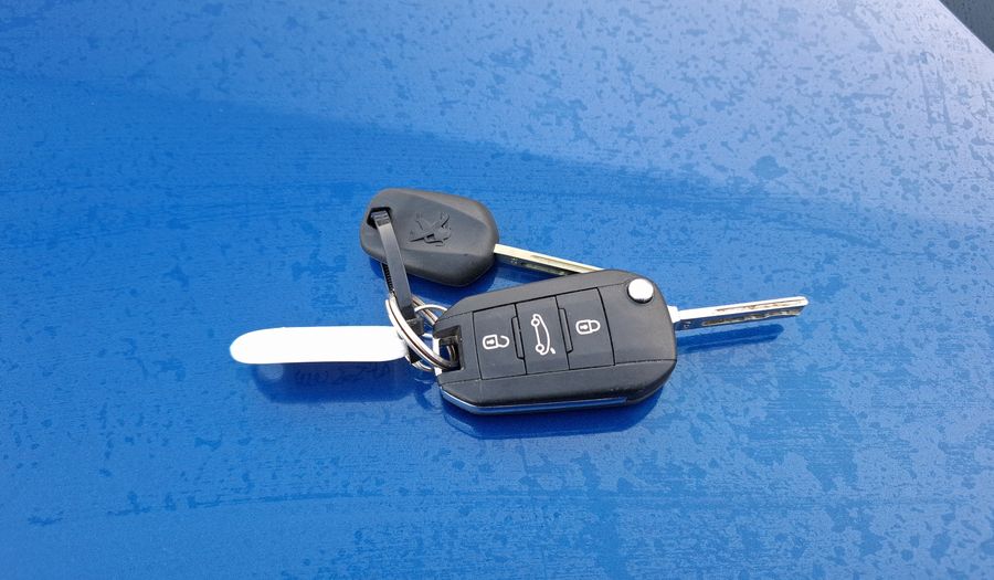 Peugeot 208 1.6L STYLE TIPTRONIC Hatchback 2022