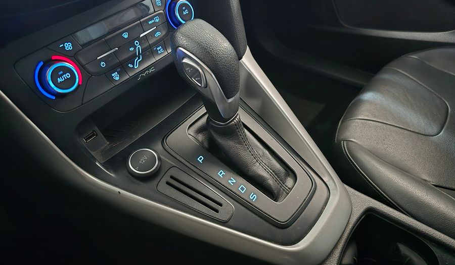 Ford Focus Iii 2.0 SE AT Hatchback 2018