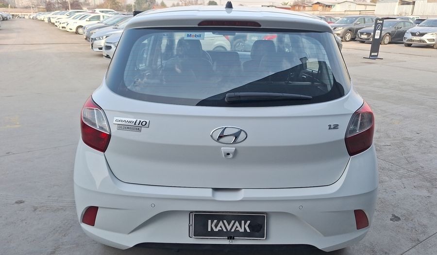 Hyundai Grand I10 1.2 PLUS Sedan 2022