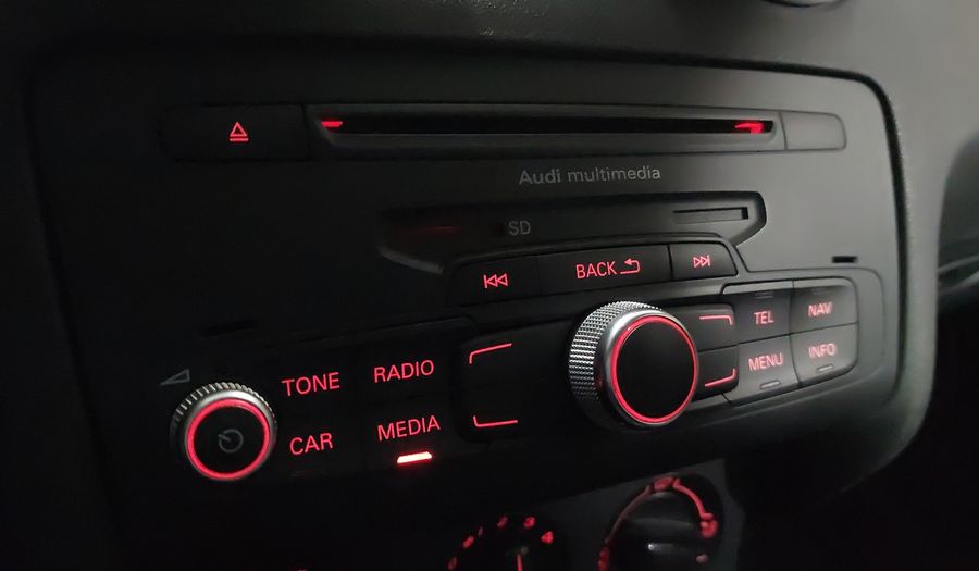 Audi A1 1.4 TFSI COOL S TRONIC Hatchback 2015