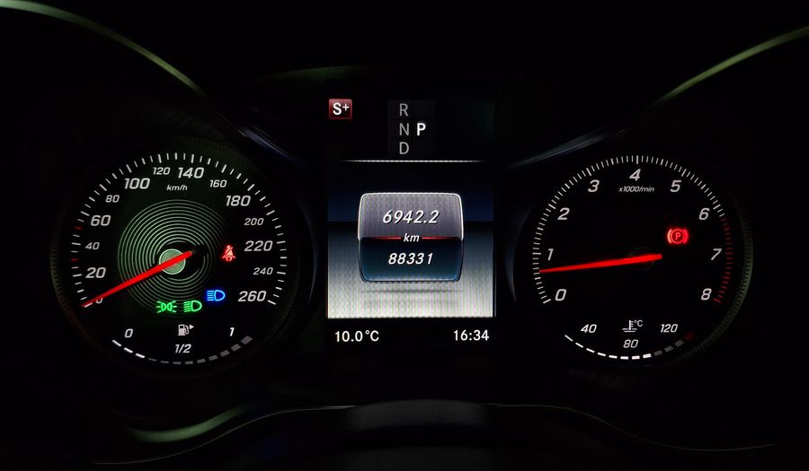 Mercedes Benz Clase C 2.0 300 AUTO Sedan 2017