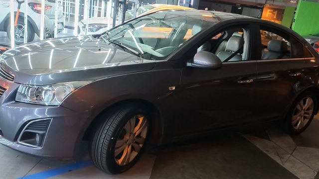 Chevrolet • Cruze