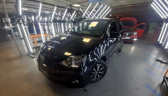 Toyota • Etios