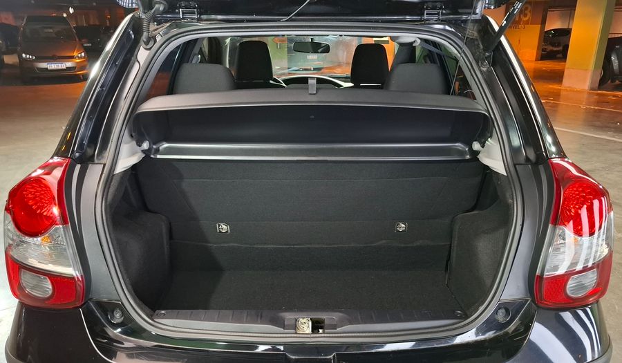 Toyota Etios 1.5 XLS Hatchback 2020