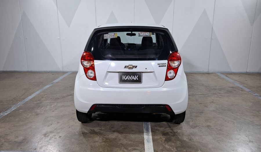 Chevrolet Spark Classic 1.2 LS A MT Hatchback 2017
