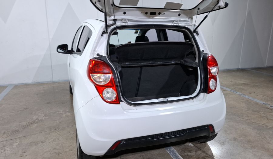 Chevrolet Spark Classic 1.2 LS A MT Hatchback 2017