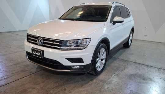 Volkswagen • Tiguan