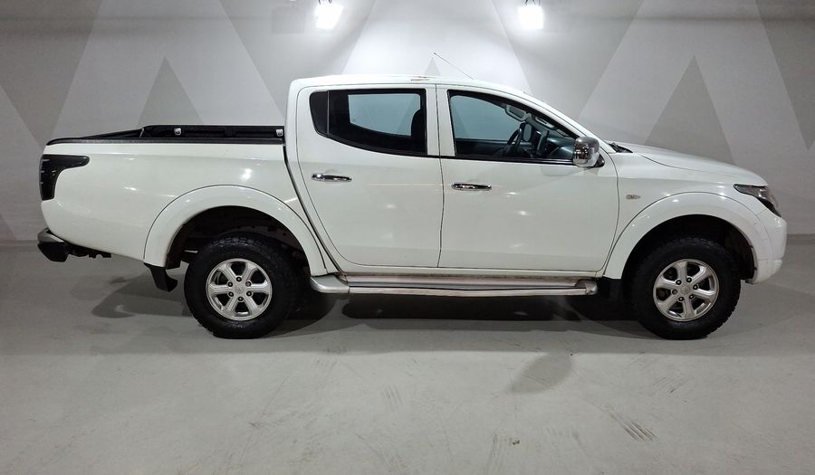 Mitsubishi L200 2.4 GLS GASOLINA Pickup 2019