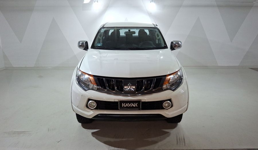 Mitsubishi L200 2.4 GLS GASOLINA Pickup 2019
