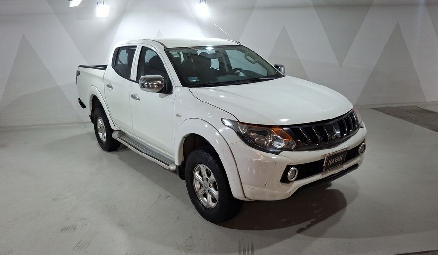 Mitsubishi L200 2.4 GLS GASOLINA Pickup 2019