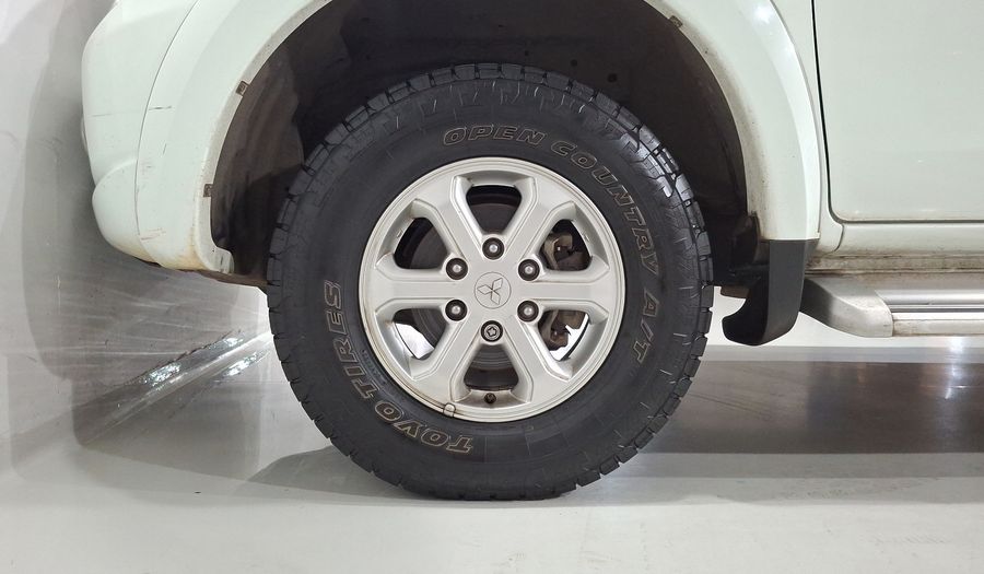 Mitsubishi L200 2.4 GLS GASOLINA Pickup 2019