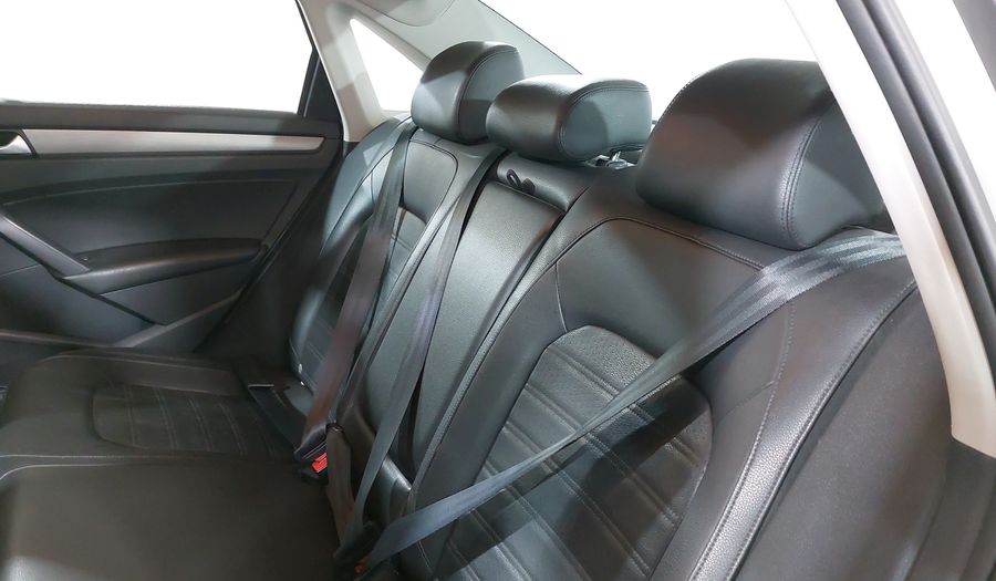Volkswagen Passat 2.5 SPORTLINE TIPTRONIC Sedan 2015