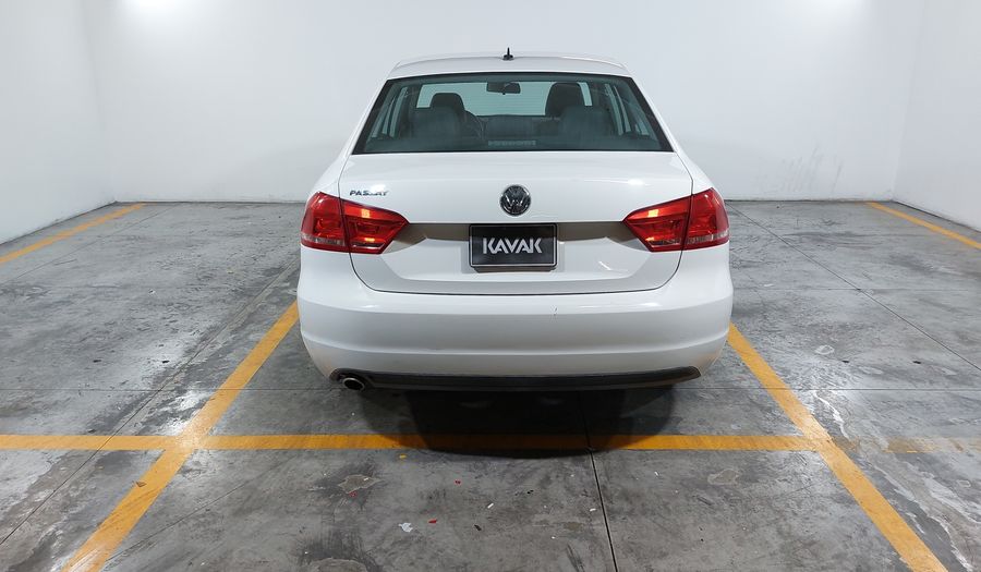 Volkswagen Passat 2.5 SPORTLINE TIPTRONIC Sedan 2015