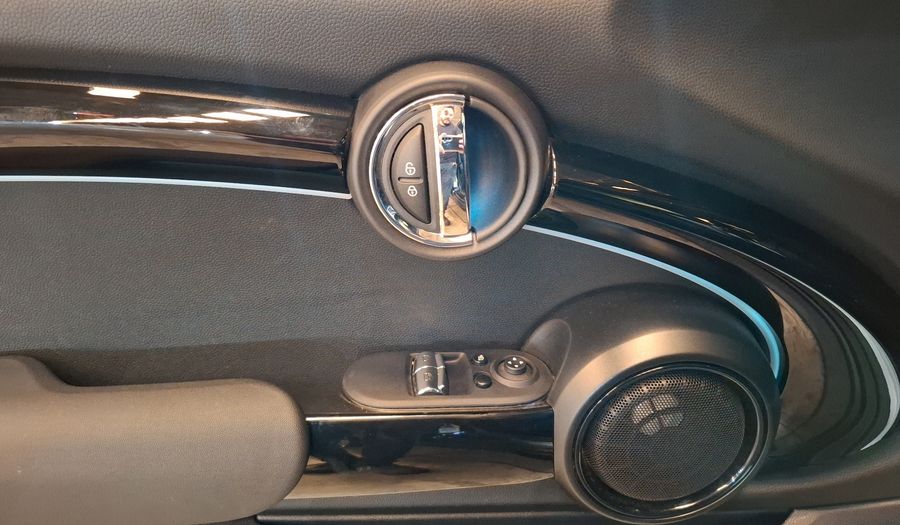 Mini Cooper BEV 33KWH COOPER SE ICONIC AUTO Hatchback 2024