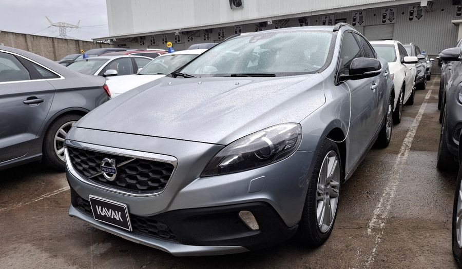 Volvo V40 1.6 MOMENTUM Hatchback 2015