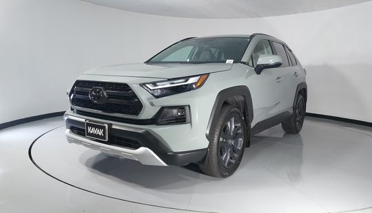 Toyota • RAV4