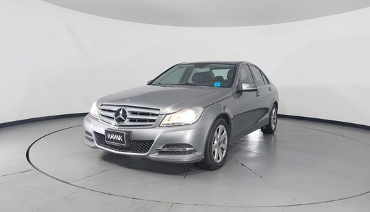 Mercedes Benz • Clase C