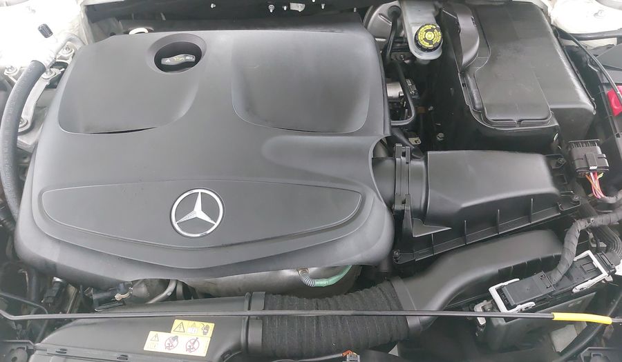 Mercedes Benz Clase Gla 1.6 GLA 200 CGI SPORT Suv 2017