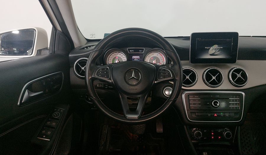 Mercedes Benz Clase Gla 1.6 GLA 200 CGI SPORT Suv 2017