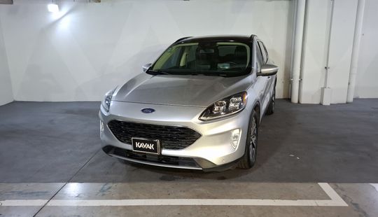 Ford • Escape