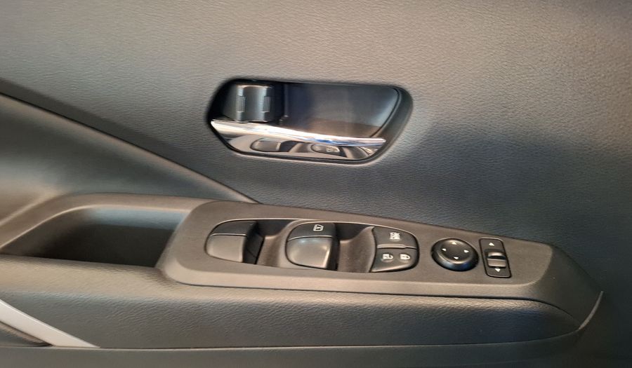 Nissan Kicks 1.6 PLATINUM LTS XTRONIC Suv 2023
