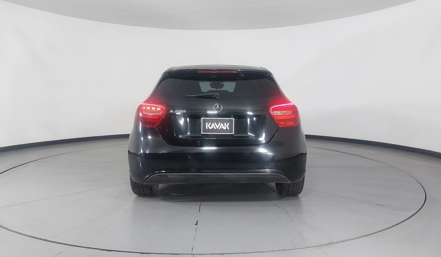 Mercedes Benz Clase A 1.6 200 STYLE Hatchback 2017