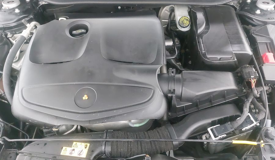 Mercedes Benz Clase A 1.6 200 STYLE Hatchback 2017