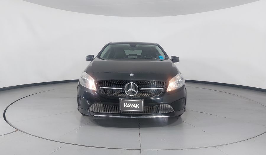 Mercedes Benz Clase A 1.6 200 STYLE Hatchback 2017