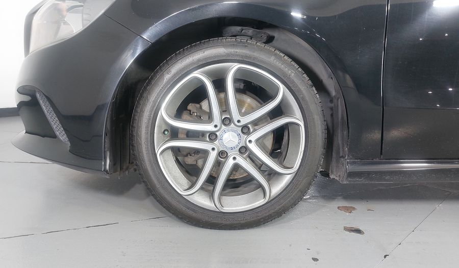 Mercedes Benz Clase A 1.6 200 STYLE Hatchback 2017