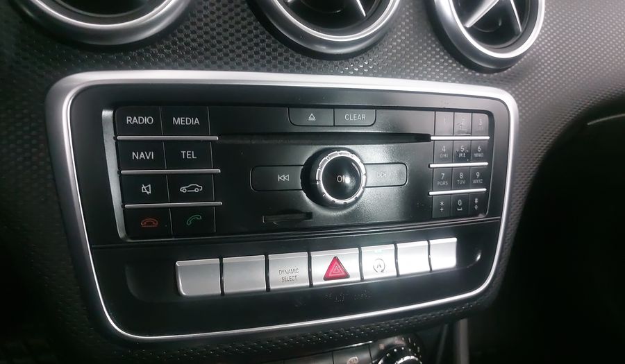 Mercedes Benz Clase A 1.6 200 STYLE Hatchback 2017