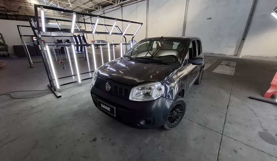 Fiat Uno 1.4 8V ATTRACTIVE 5P Hatchback 2011