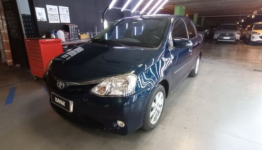 Toyota • Etios