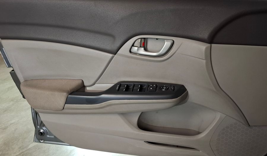 Honda Civic 1.8 I-VTEC LXS AUTO Sedan 2012