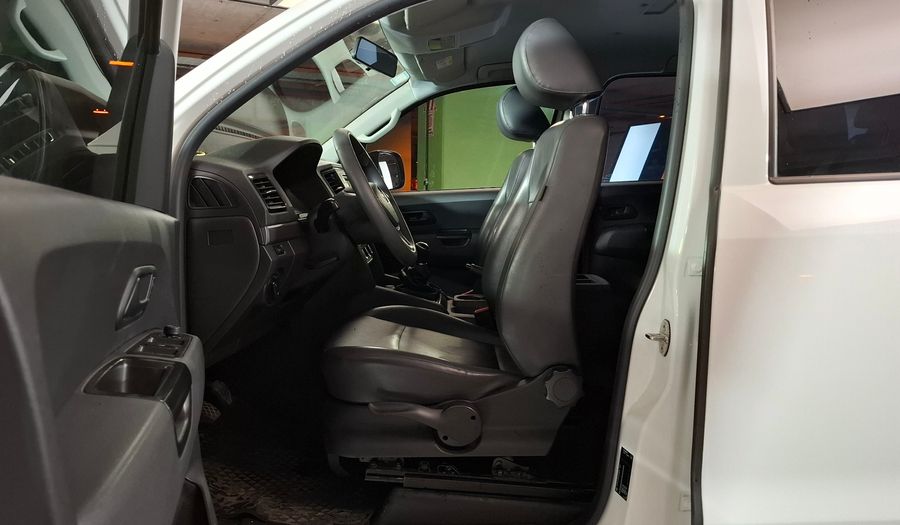 Volkswagen Amarok 2.0 TDI 140CV TRENDLINE 4X2 Pickup 2022