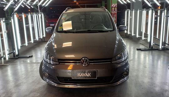 Volkswagen • Suran
