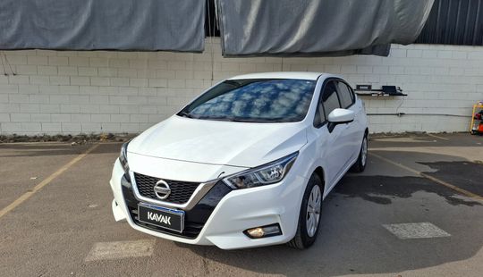 Nissan • Versa