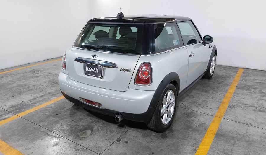 Mini Cooper 1.6 COOPER CHILI AT Hatchback 2013
