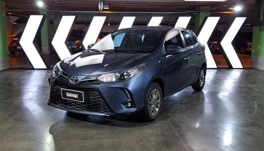 Toyota • Yaris